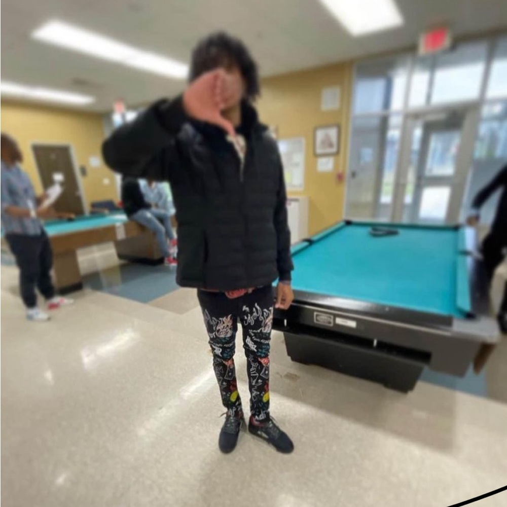 Graphic Jeans
